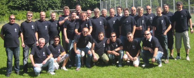 Alte-Herrenmannschaft (und Freunde) am Vatertag 2011